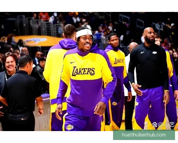 湖人步行者再度交锋 东皇组合力求双杀西亚卡姆能否助队复仇